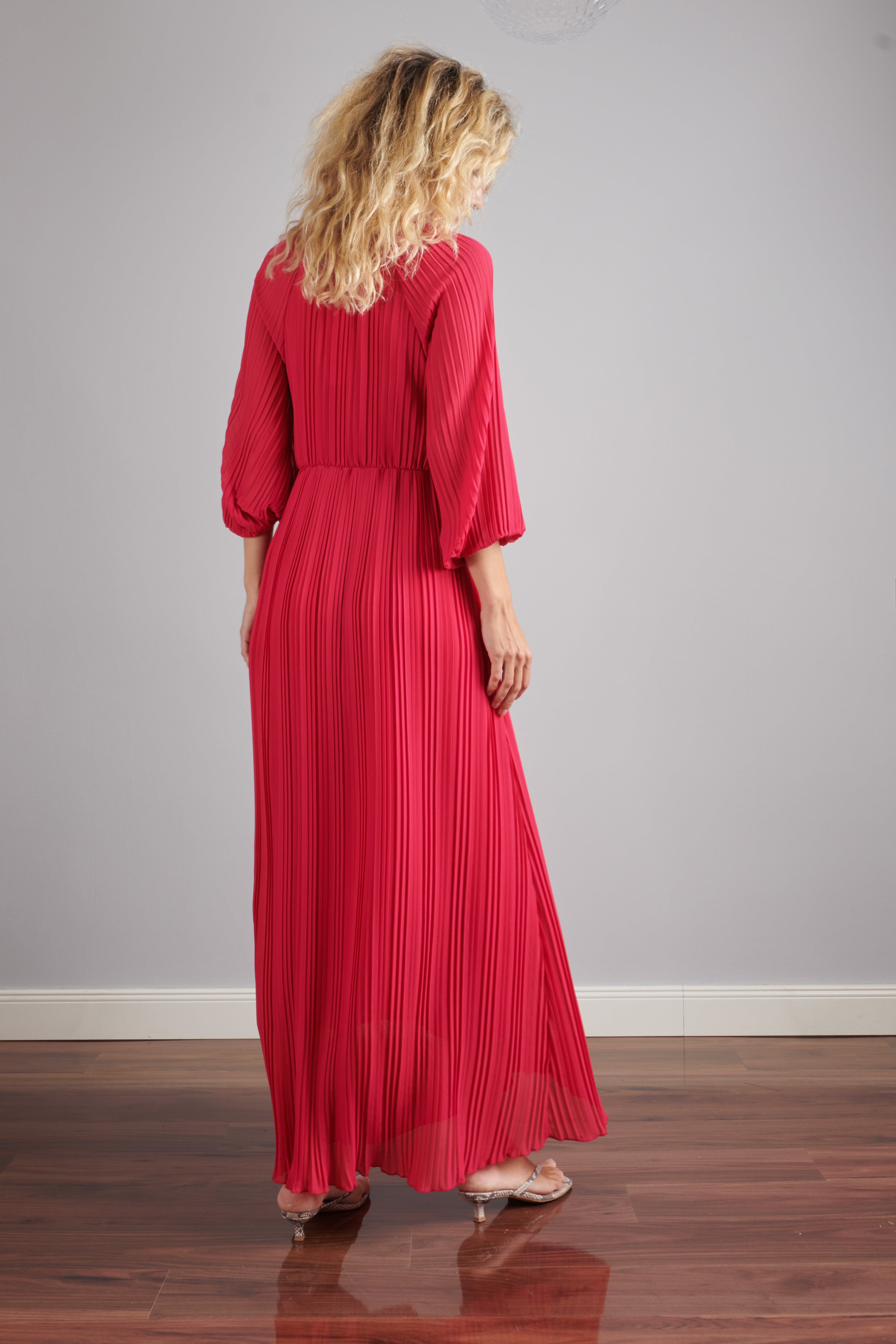 Eloyse plisszírozott maxi ruha
